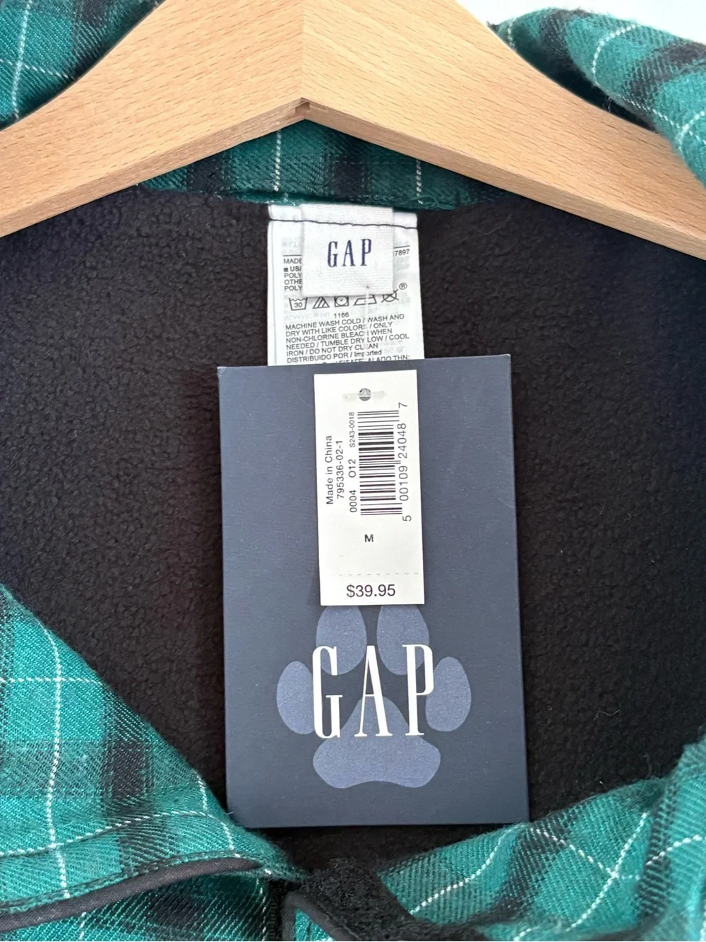 NWT GAP Plaid Fleece Lined Dog Jacket / Coat - Green & Black (Size Medium)